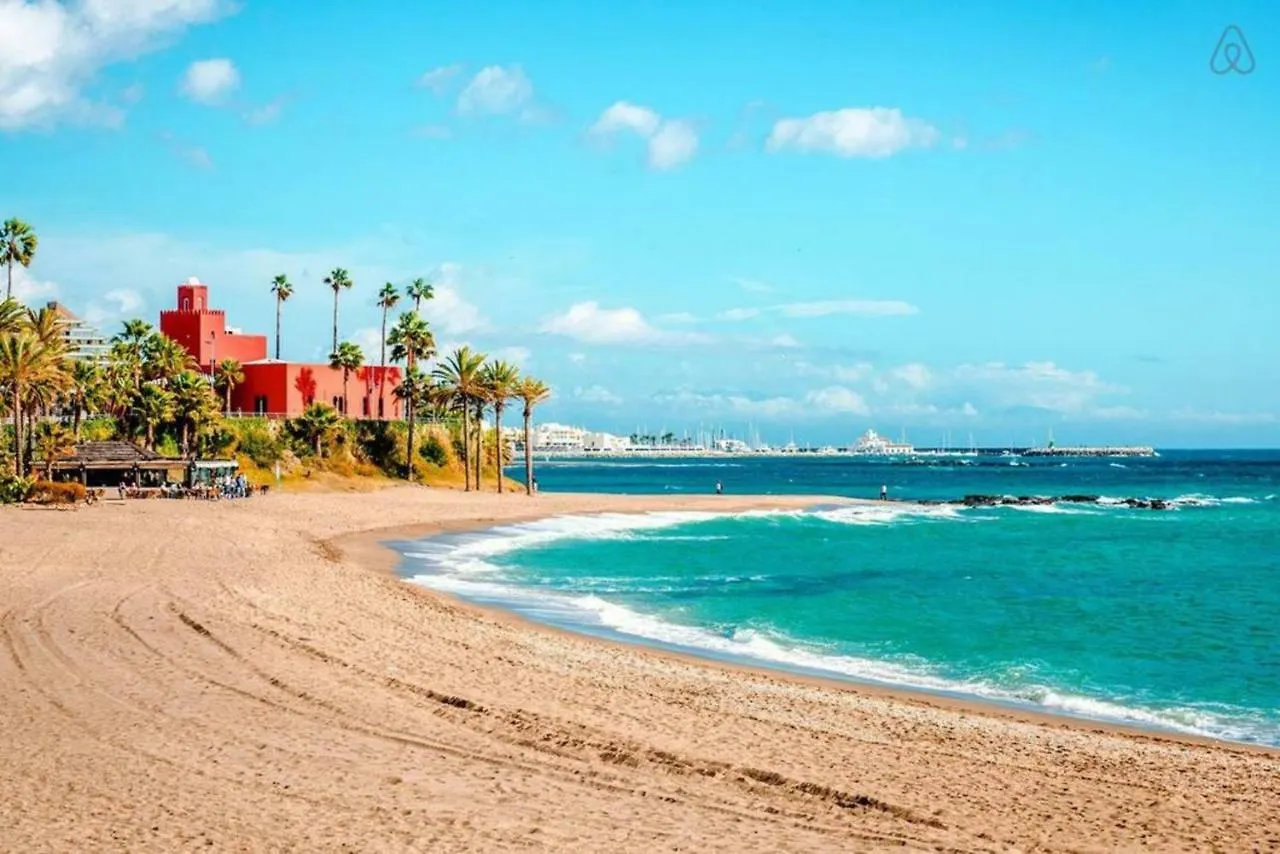 325 Agata Apartamentos - Piscina Y Playa -Canales De Tv Internacionales 베날마데나코스타 0*,  스페인